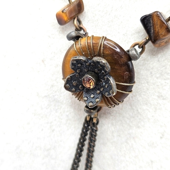 VINTAGE Avon KR Tiger's Eye Medallion Beaded Lariat Necklace - Picture 3 of 6